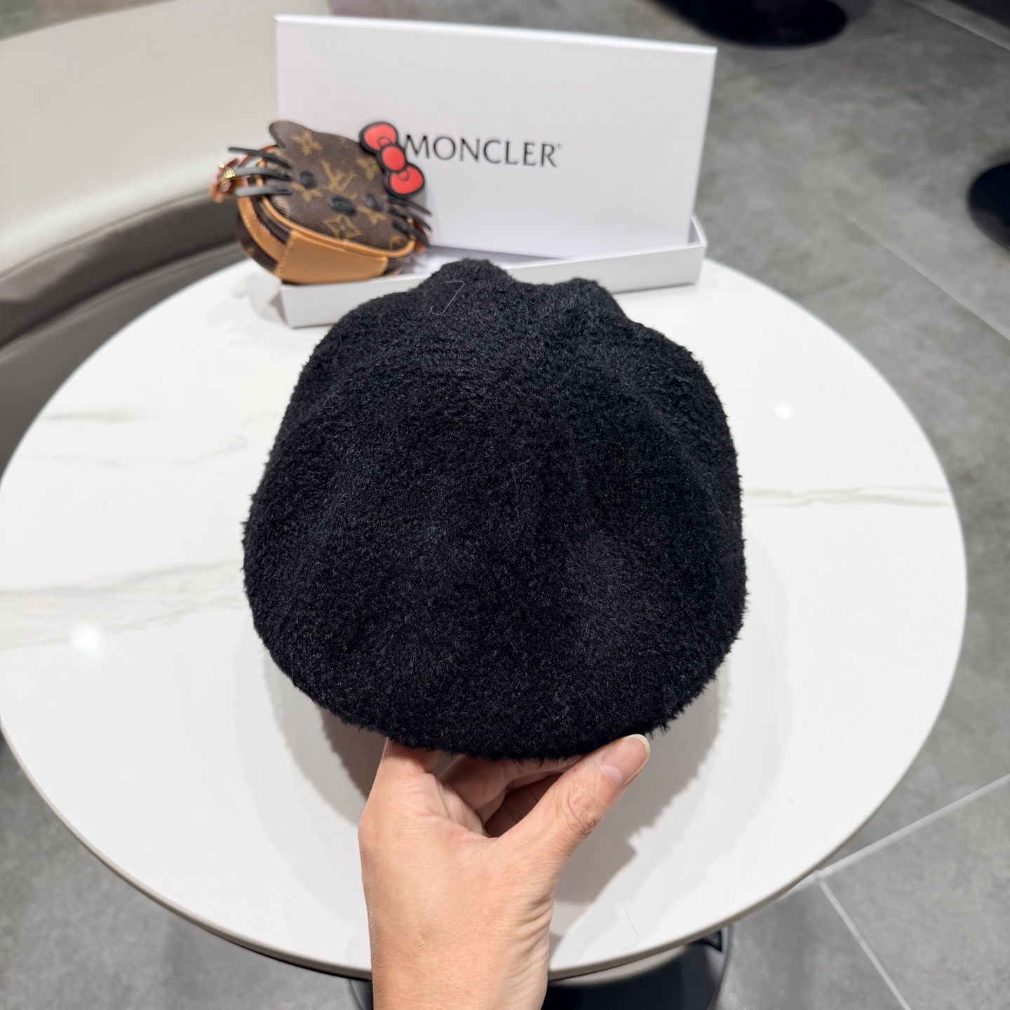 Prada普拉达2026爆款冰岛贝雷帽女冬新款ins时尚百搭日系文艺正反戴蓓蕾