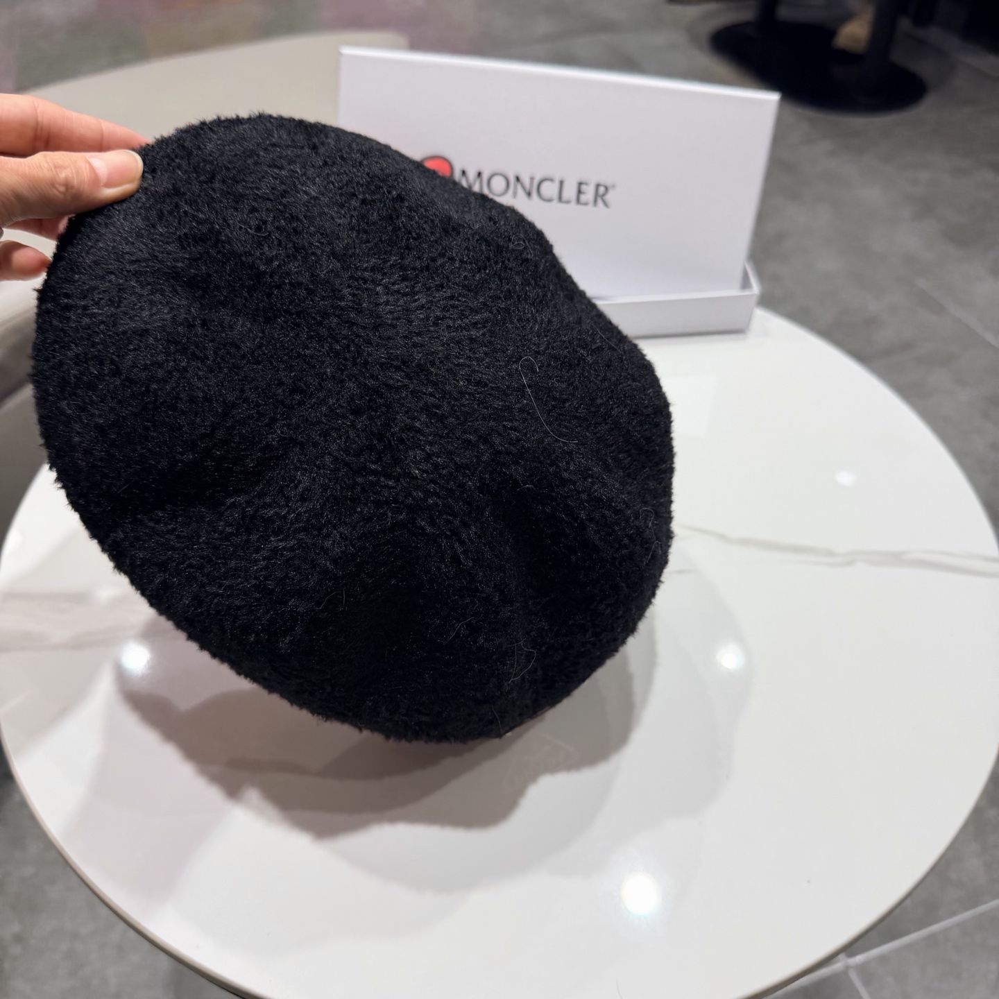 Prada普拉达2026爆款冰岛贝雷帽女冬新款ins时尚百搭日系文艺正反戴蓓蕾