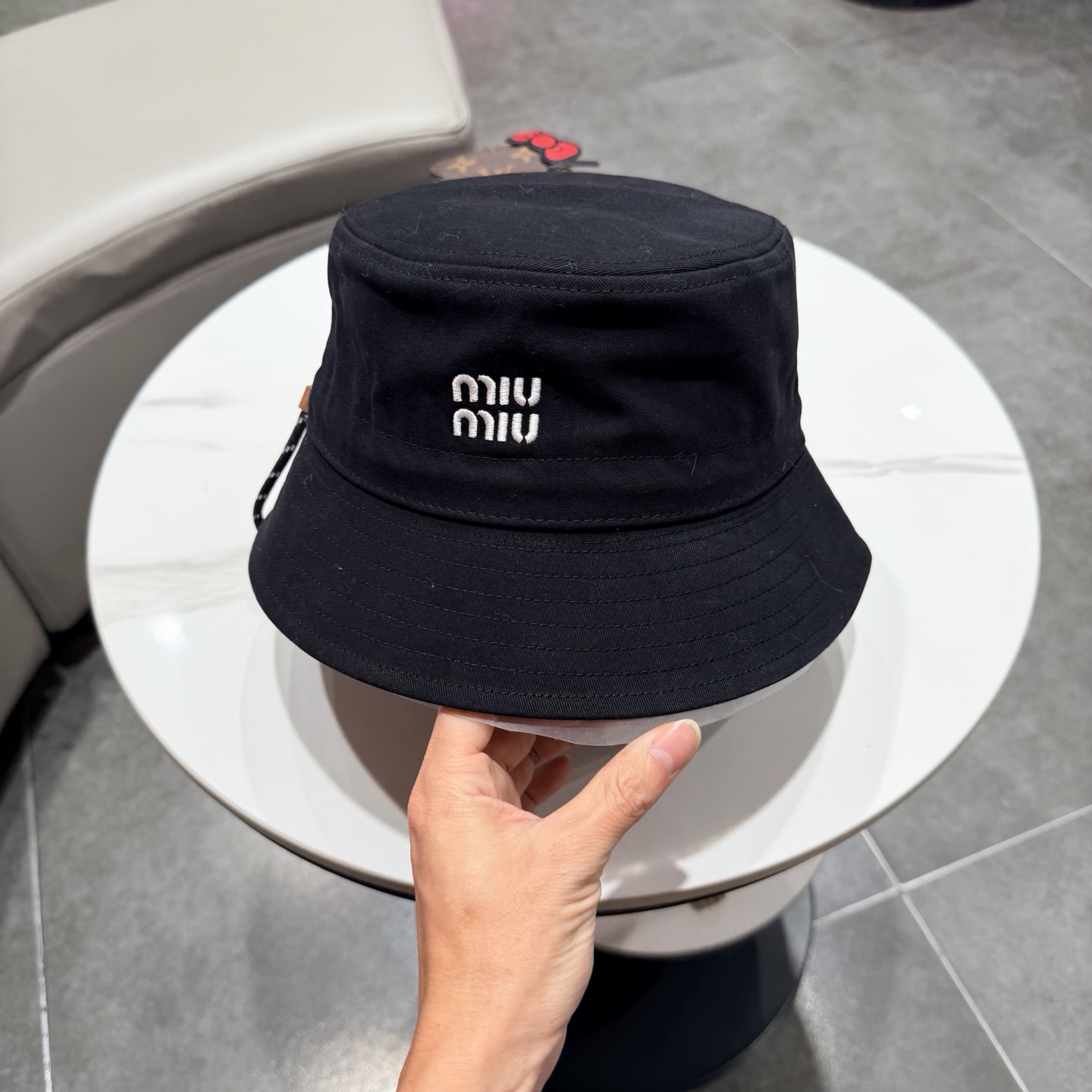 miumiu缪缪新款官网渔夫帽，头围57cm