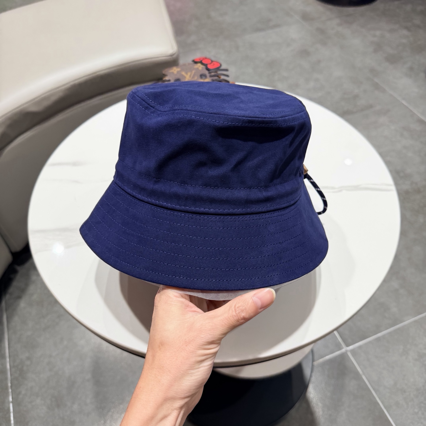 miumiu缪缪新款官网渔夫帽，头围57cm