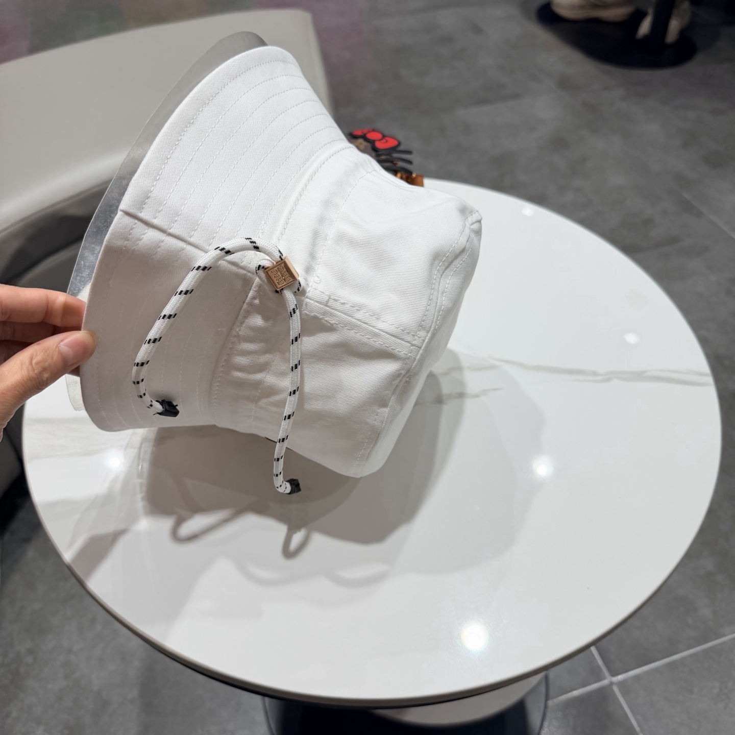 miumiu缪缪新款官网渔夫帽，头围57cm