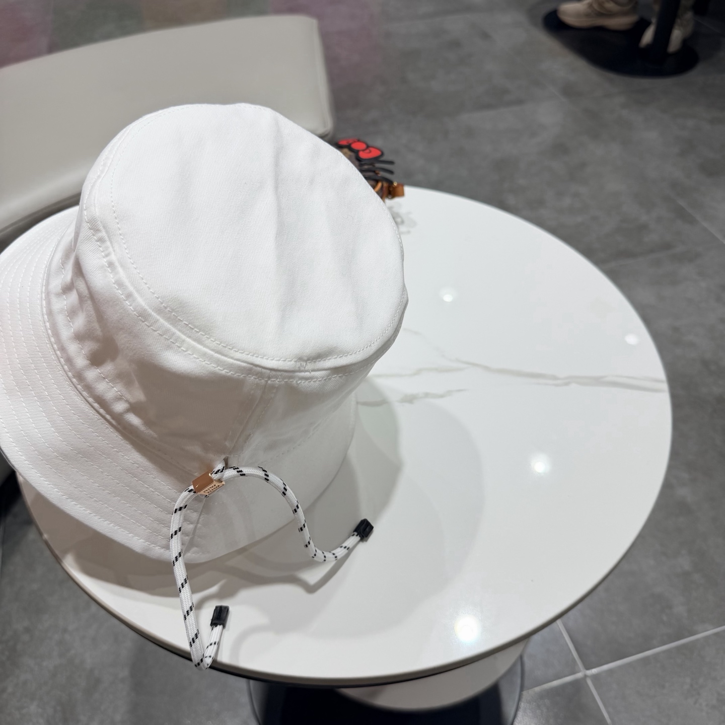 miumiu缪缪新款官网渔夫帽，头围57cm