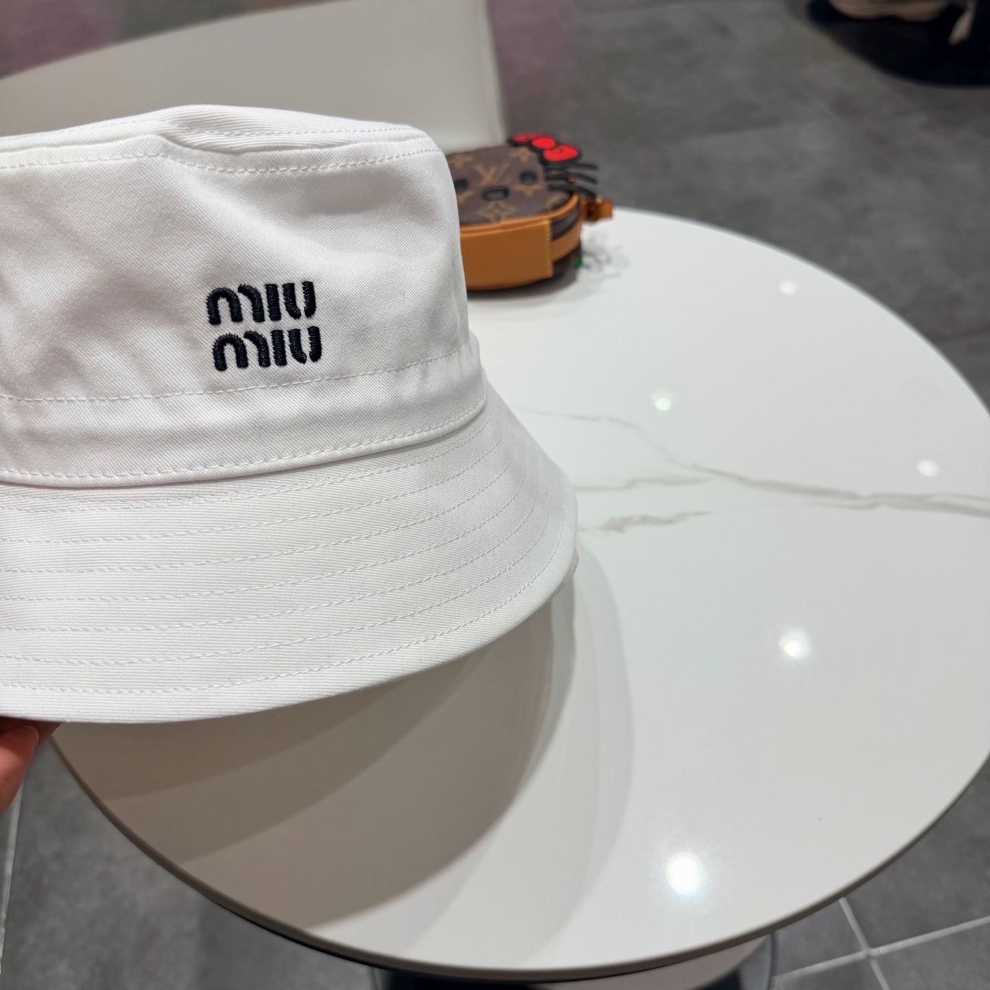 miumiu缪缪新款官网渔夫帽，头围57cm