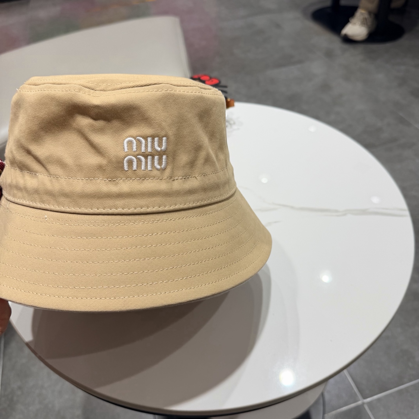 miumiu缪缪新款官网渔夫帽，头围57cm