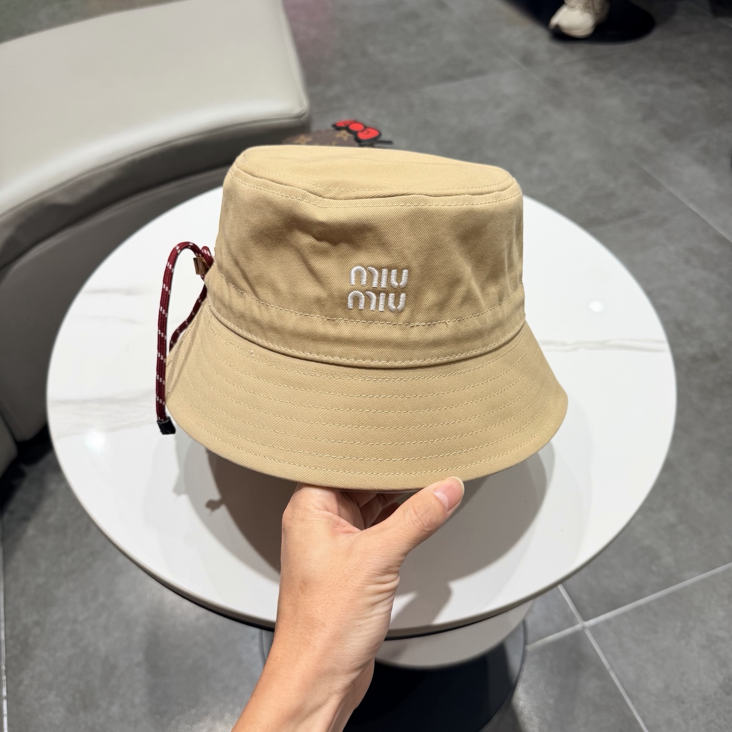 miumiu缪缪新款官网渔夫帽，头围57cm