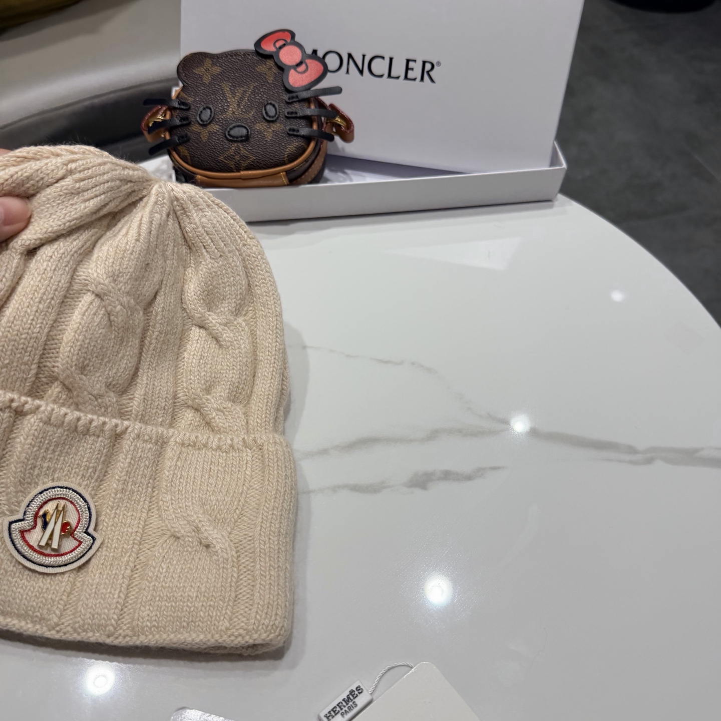 蒙口Moncler盟可睐💥官网经典针织帽，原单复刻.非常柔软亲肤，弹性很好💓有质感又非常百搭的款式~保暖的  羊绒毛线帽