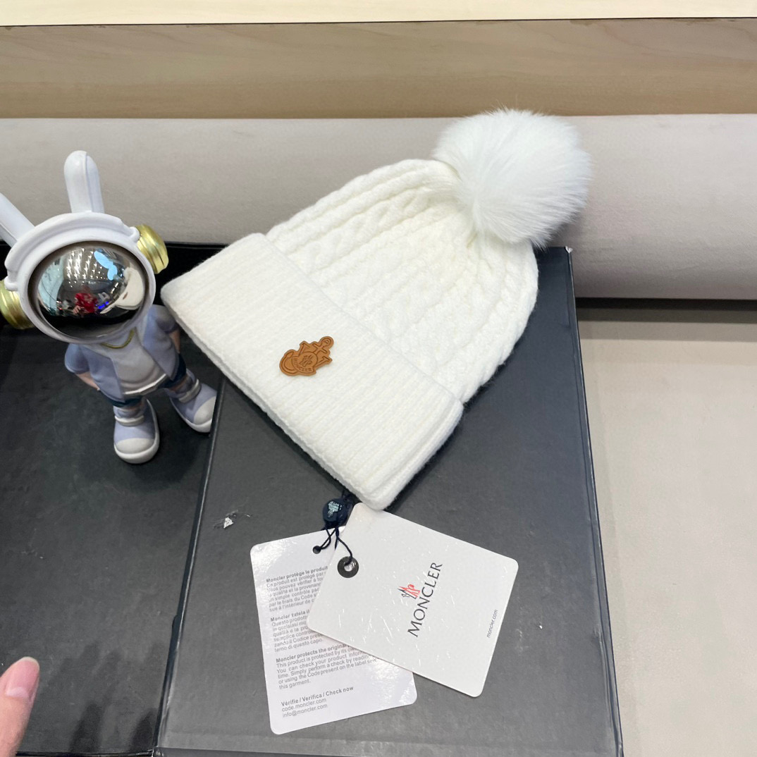 moncler韩版秋冬新款兔毛针织麻花纹毛线帽真狐狸毛球针织帽保暖百搭潮