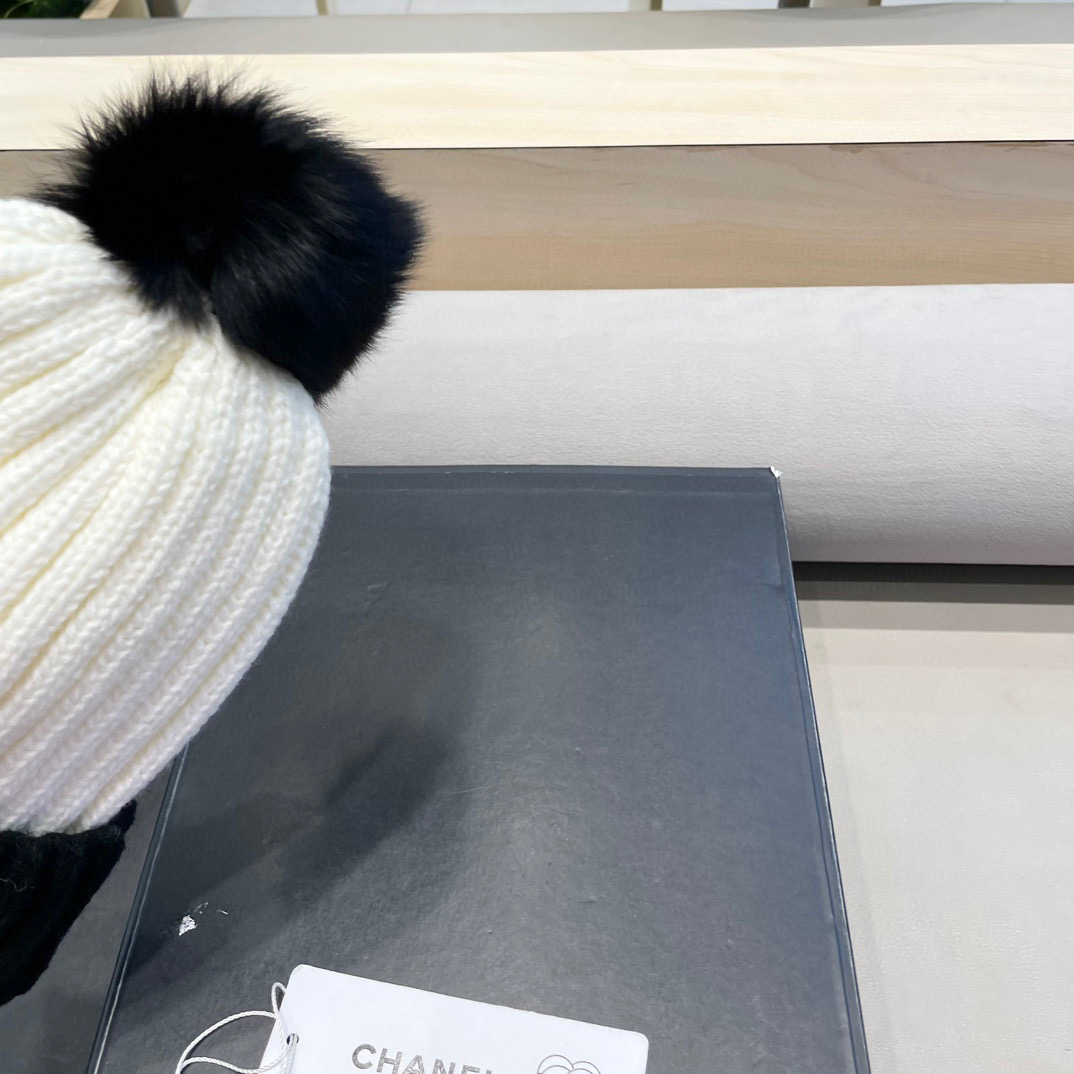 Chanel外贸出口日单秋冬嘻哈帽街头防寒带球针织帽卡通拼色冷帽