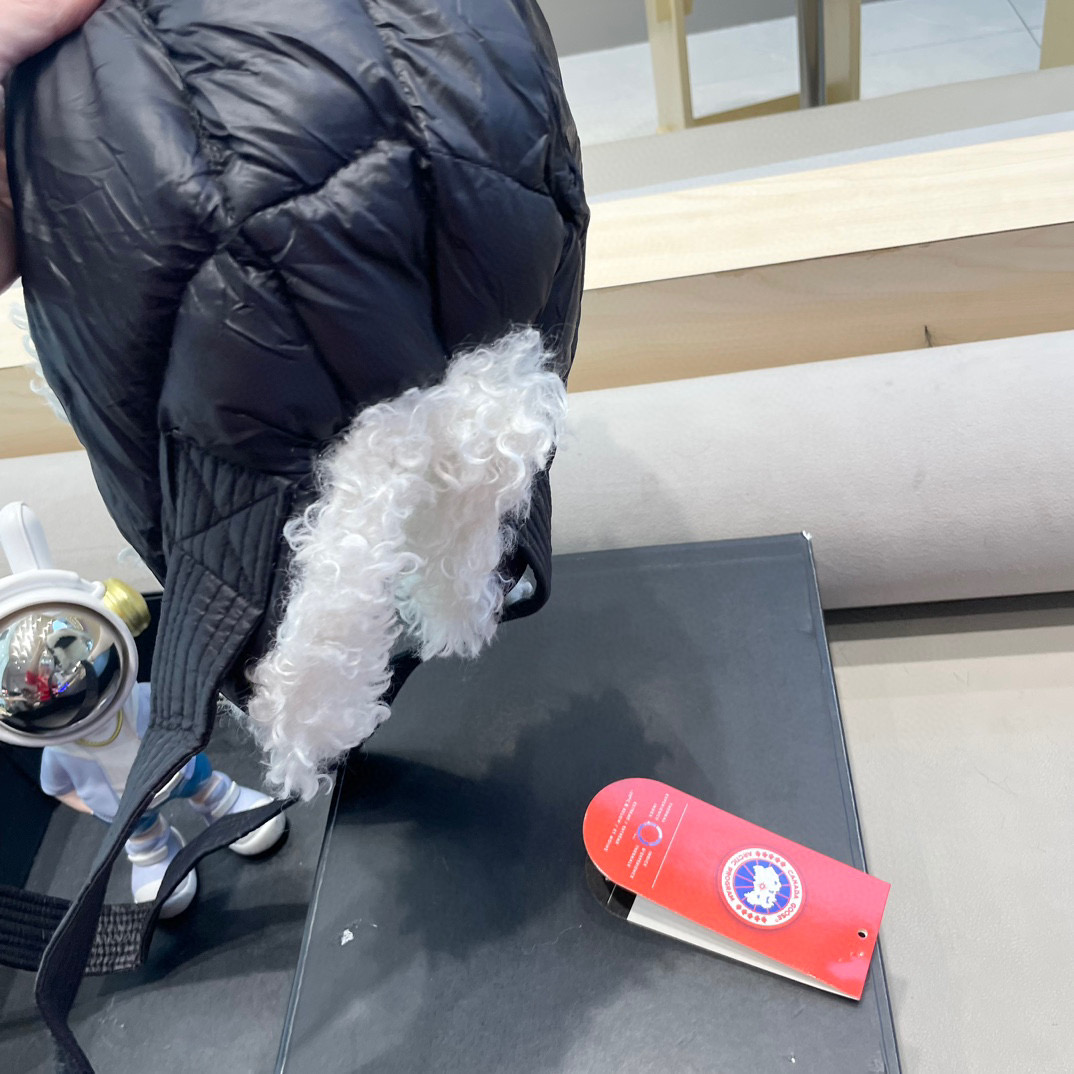加拿大鹅🦢羽绒雷锋帽女冬季韩版显脸小保暖毛绒帽加绒护耳滑雪帽子
