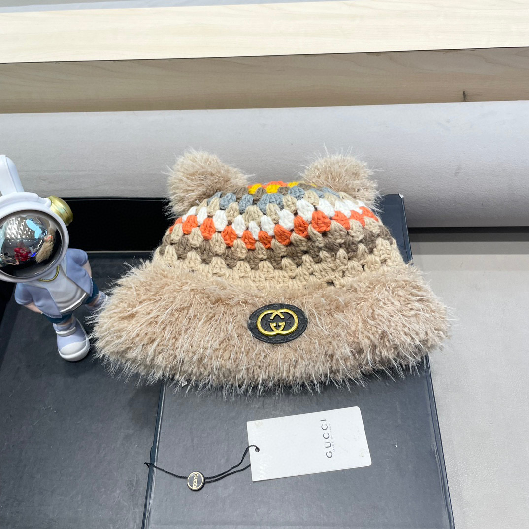 Gucci森系米奇毛球耳朵手工针织熊熊帽子女冬季毛绒保暖新款加厚护耳帽