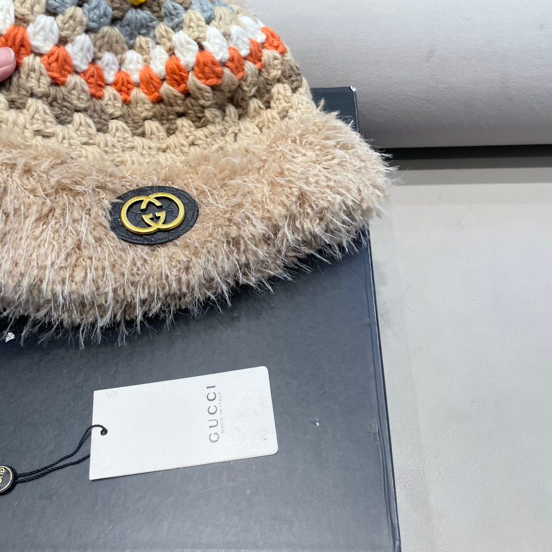 Gucci森系米奇毛球耳朵手工针织熊熊帽子女冬季毛绒保暖新款加厚护耳帽