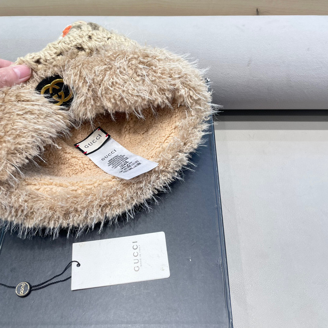 Gucci森系米奇毛球耳朵手工针织熊熊帽子女冬季毛绒保暖新款加厚护耳帽
