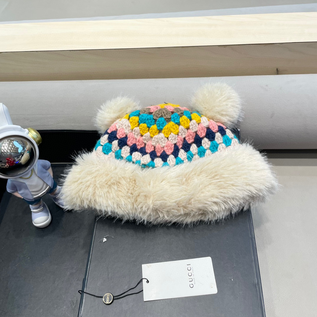 Gucci森系米奇毛球耳朵手工针织熊熊帽子女冬季毛绒保暖新款加厚护耳帽