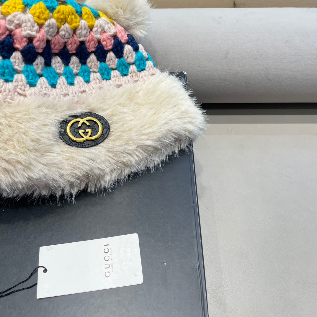 Gucci森系米奇毛球耳朵手工针织熊熊帽子女冬季毛绒保暖新款加厚护耳帽