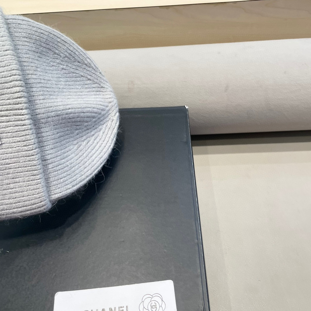 Chanel韩国出口定制~青苹果兔毛针织帽女冬季保暖护耳包头帽薄荷绿冷帽