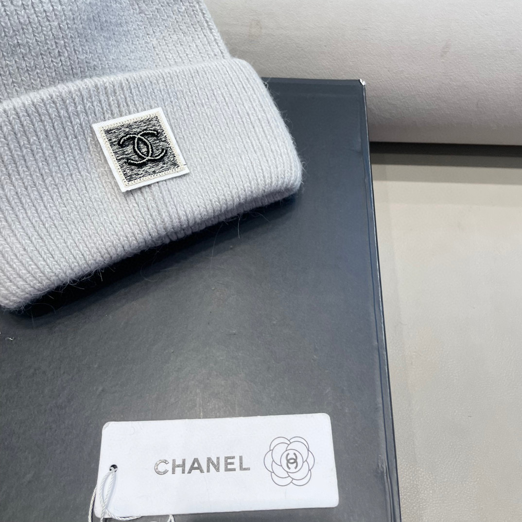Chanel韩国出口定制~青苹果兔毛针织帽女冬季保暖护耳包头帽薄荷绿冷帽