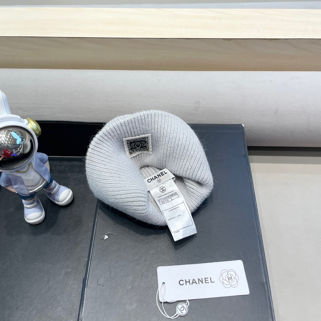 Chanel韩国出口定制~青苹果兔毛针织帽女冬季保暖护耳包头帽薄荷绿冷帽