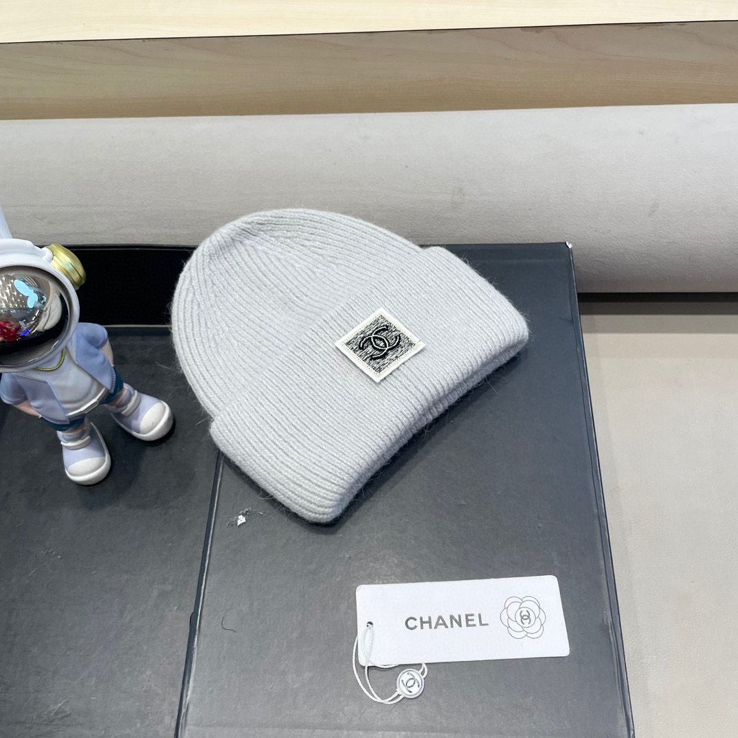 Chanel韩国出口定制~青苹果兔毛针织帽女冬季保暖护耳包头帽薄荷绿冷帽