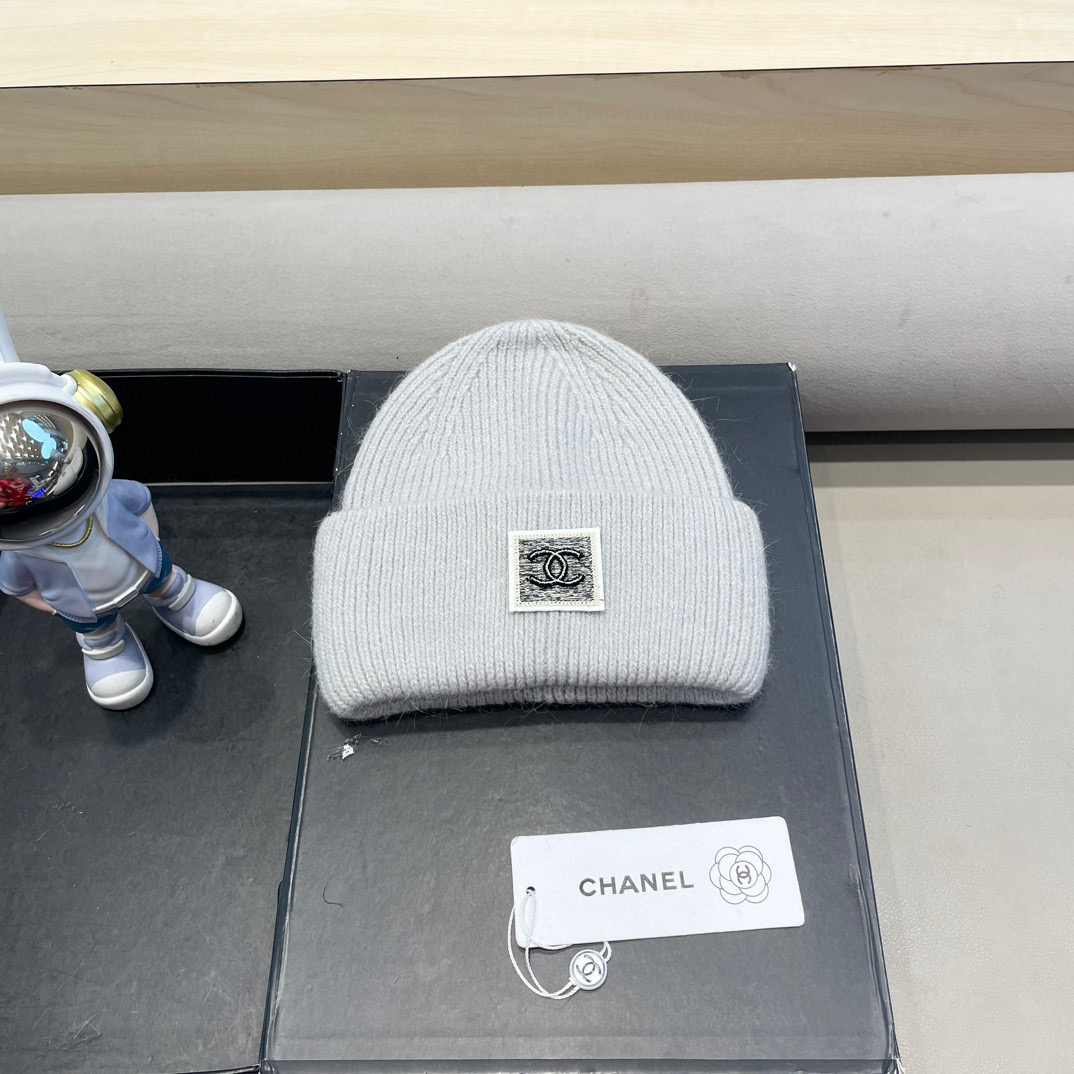 Chanel韩国出口定制~青苹果兔毛针织帽女冬季保暖护耳包头帽薄荷绿冷帽