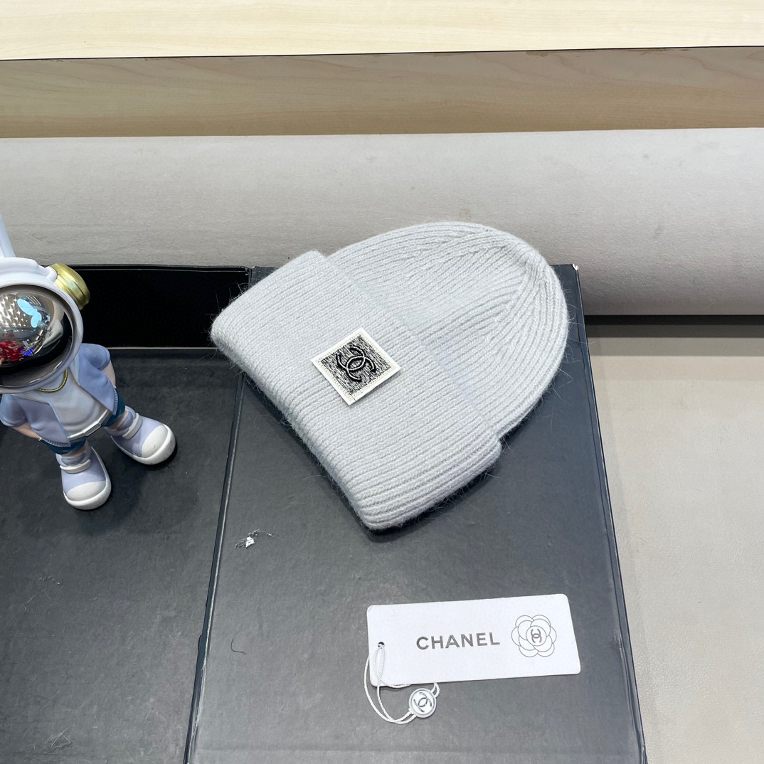 Chanel韩国出口定制~青苹果兔毛针织帽女冬季保暖护耳包头帽薄荷绿冷帽