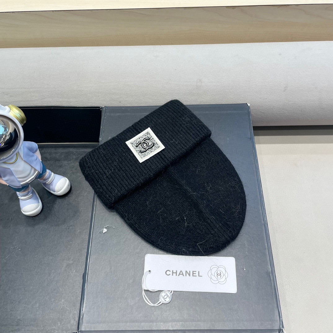 Chanel韩国出口定制~青苹果兔毛针织帽女冬季保暖护耳包头帽薄荷绿冷帽