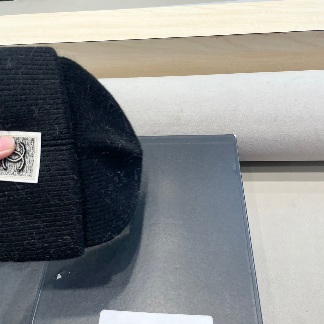 Chanel韩国出口定制~青苹果兔毛针织帽女冬季保暖护耳包头帽薄荷绿冷帽