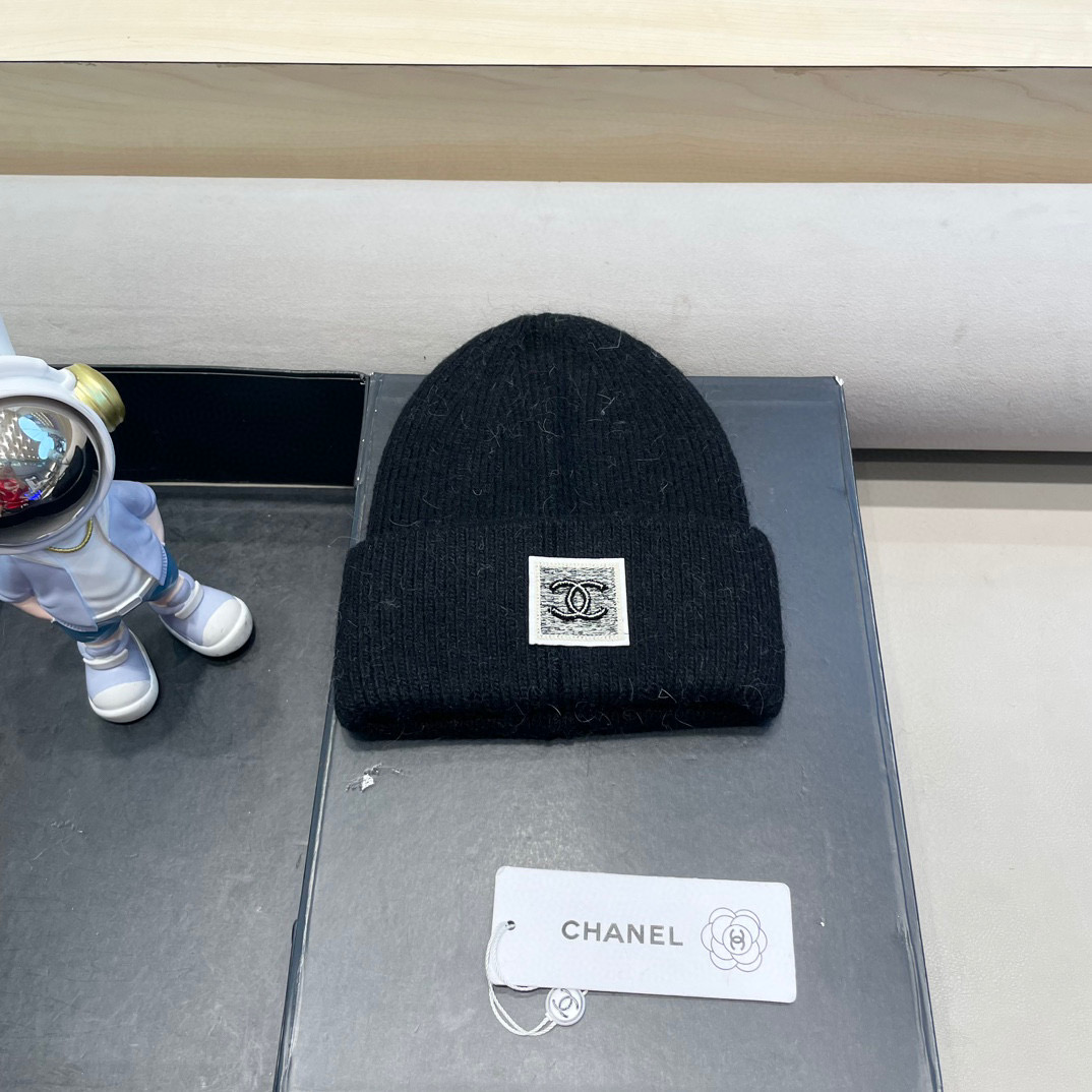 Chanel韩国出口定制~青苹果兔毛针织帽女冬季保暖护耳包头帽薄荷绿冷帽