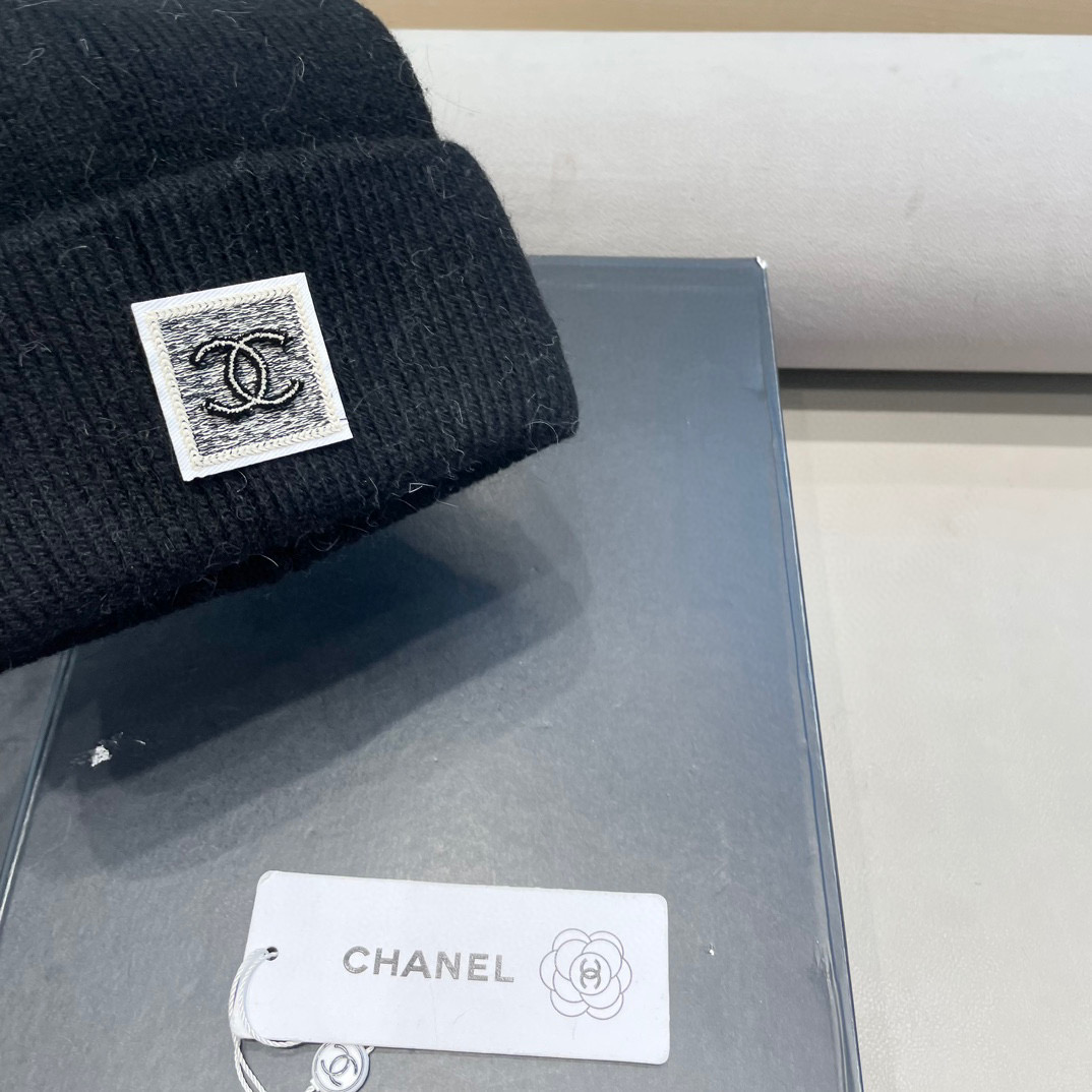 Chanel韩国出口定制~青苹果兔毛针织帽女冬季保暖护耳包头帽薄荷绿冷帽