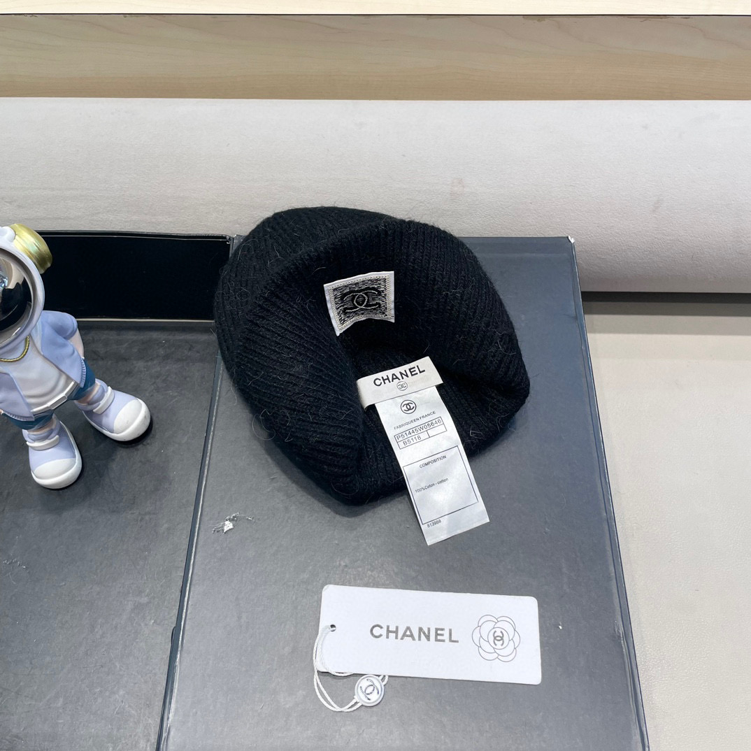 Chanel韩国出口定制~青苹果兔毛针织帽女冬季保暖护耳包头帽薄荷绿冷帽