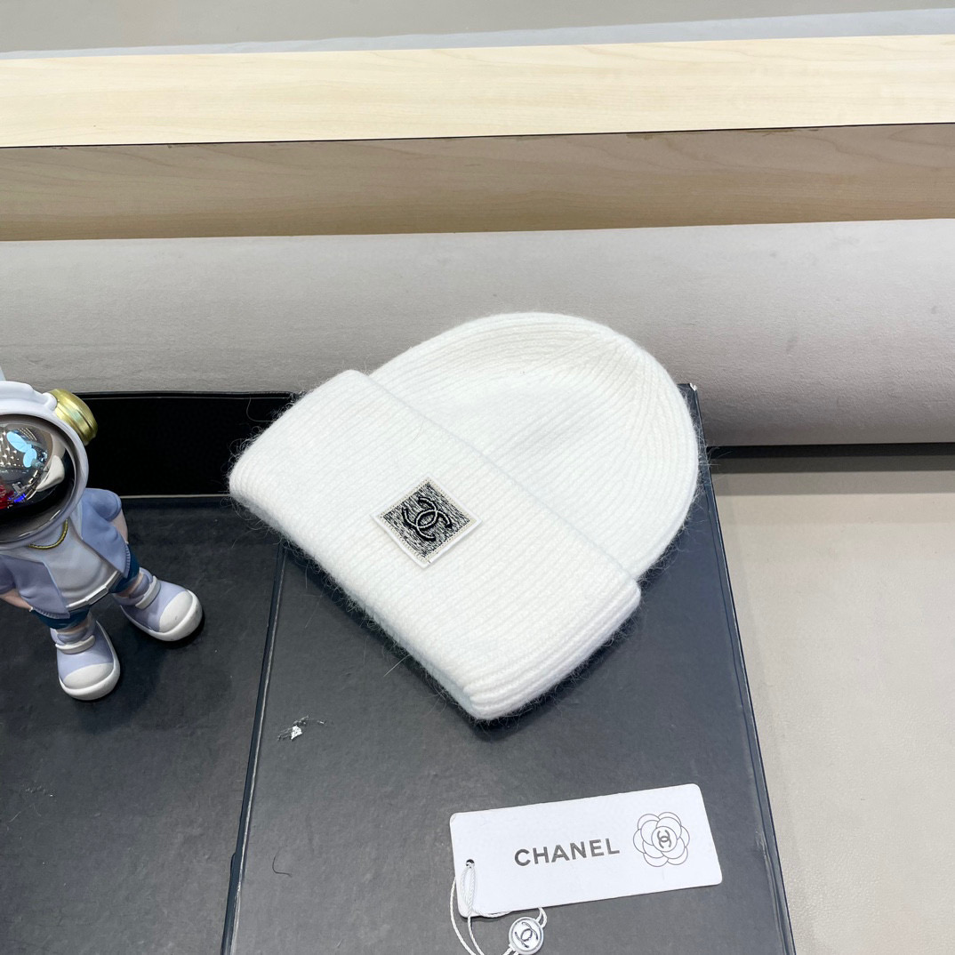 Chanel韩国出口定制~青苹果兔毛针织帽女冬季保暖护耳包头帽薄荷绿冷帽