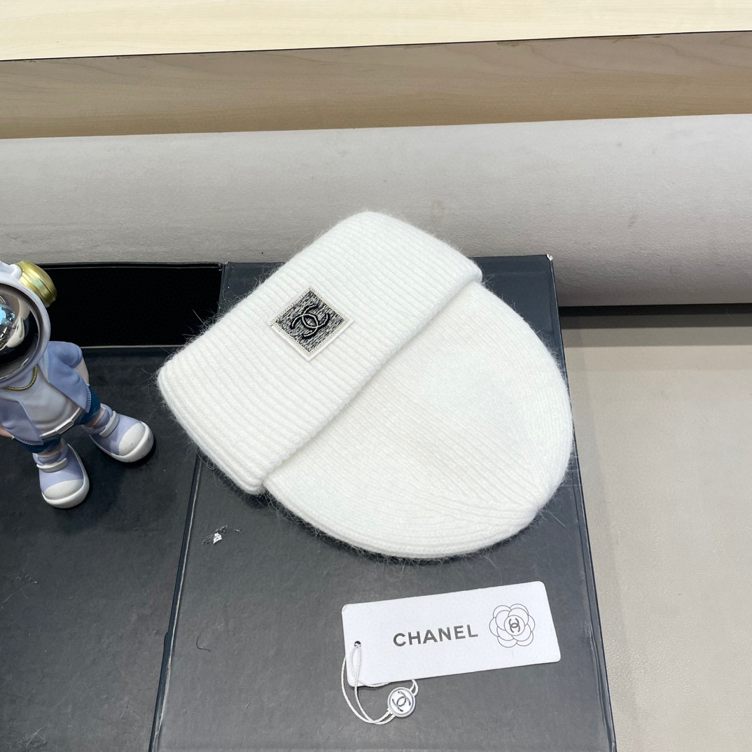 Chanel韩国出口定制~青苹果兔毛针织帽女冬季保暖护耳包头帽薄荷绿冷帽
