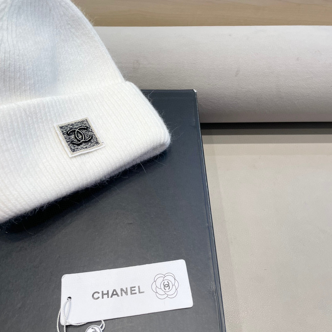 Chanel韩国出口定制~青苹果兔毛针织帽女冬季保暖护耳包头帽薄荷绿冷帽