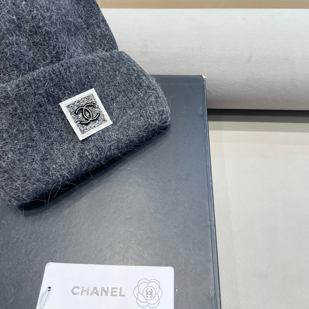 Chanel韩国出口定制~青苹果兔毛针织帽女冬季保暖护耳包头帽薄荷绿冷帽