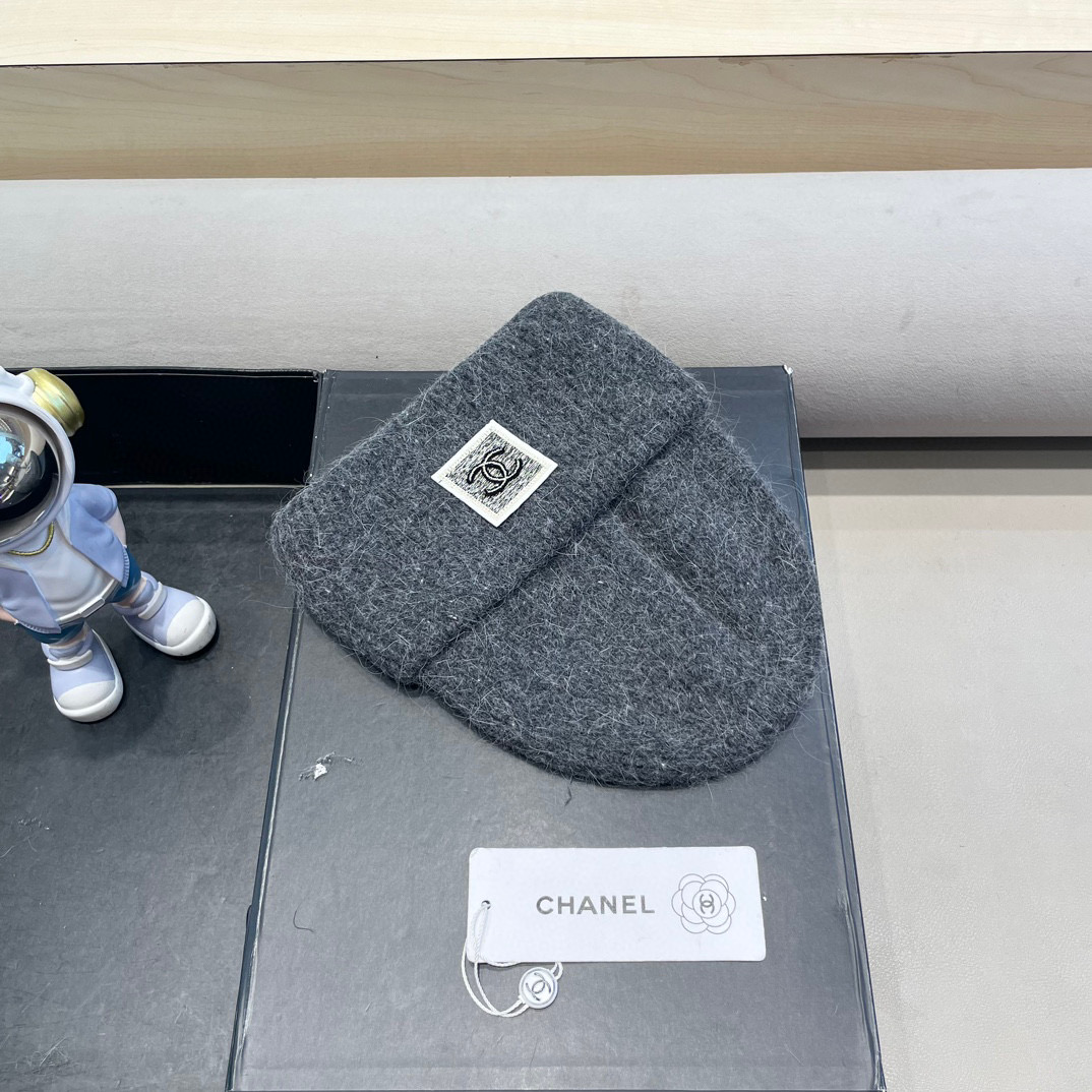Chanel韩国出口定制~青苹果兔毛针织帽女冬季保暖护耳包头帽薄荷绿冷帽