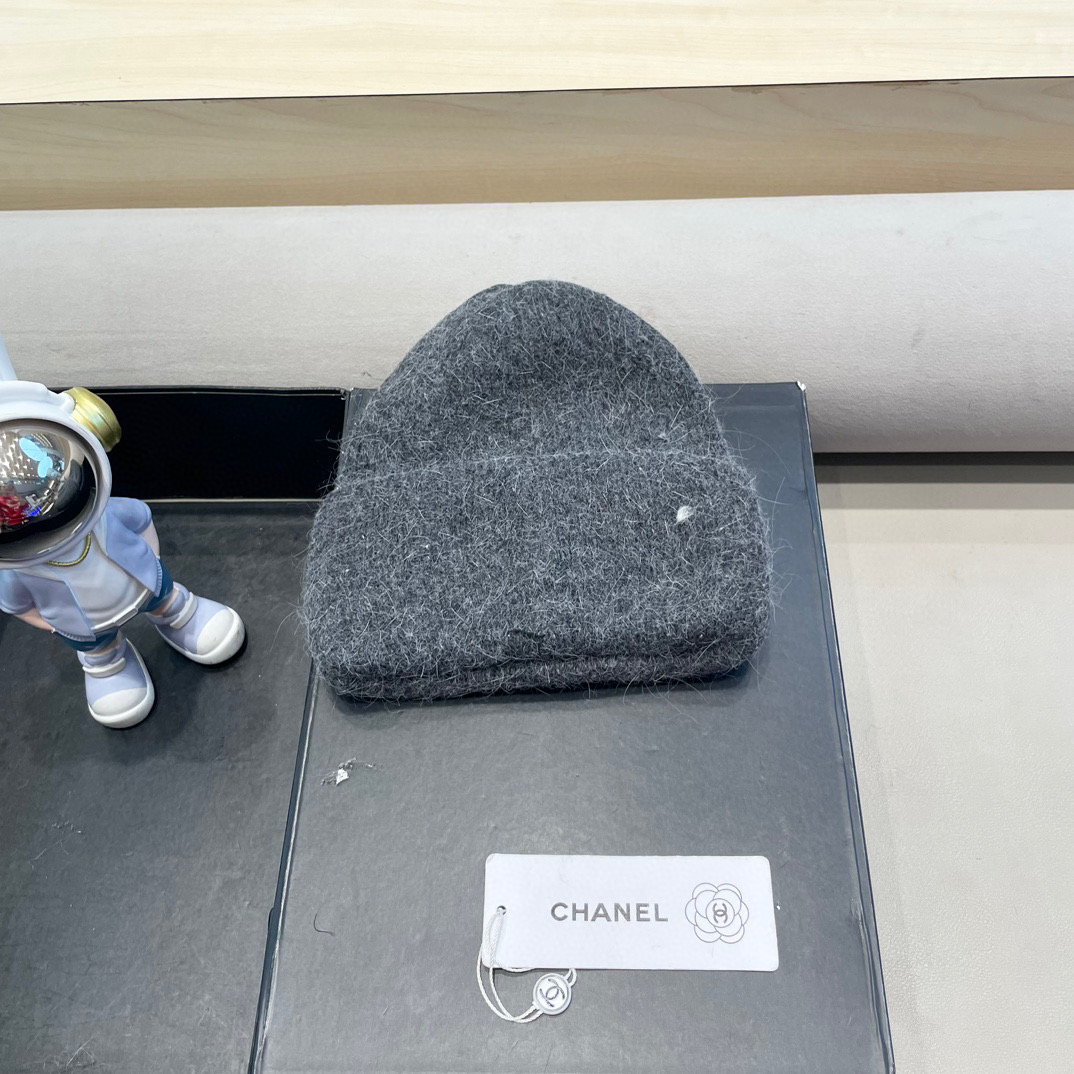 Chanel韩国出口定制~青苹果兔毛针织帽女冬季保暖护耳包头帽薄荷绿冷帽