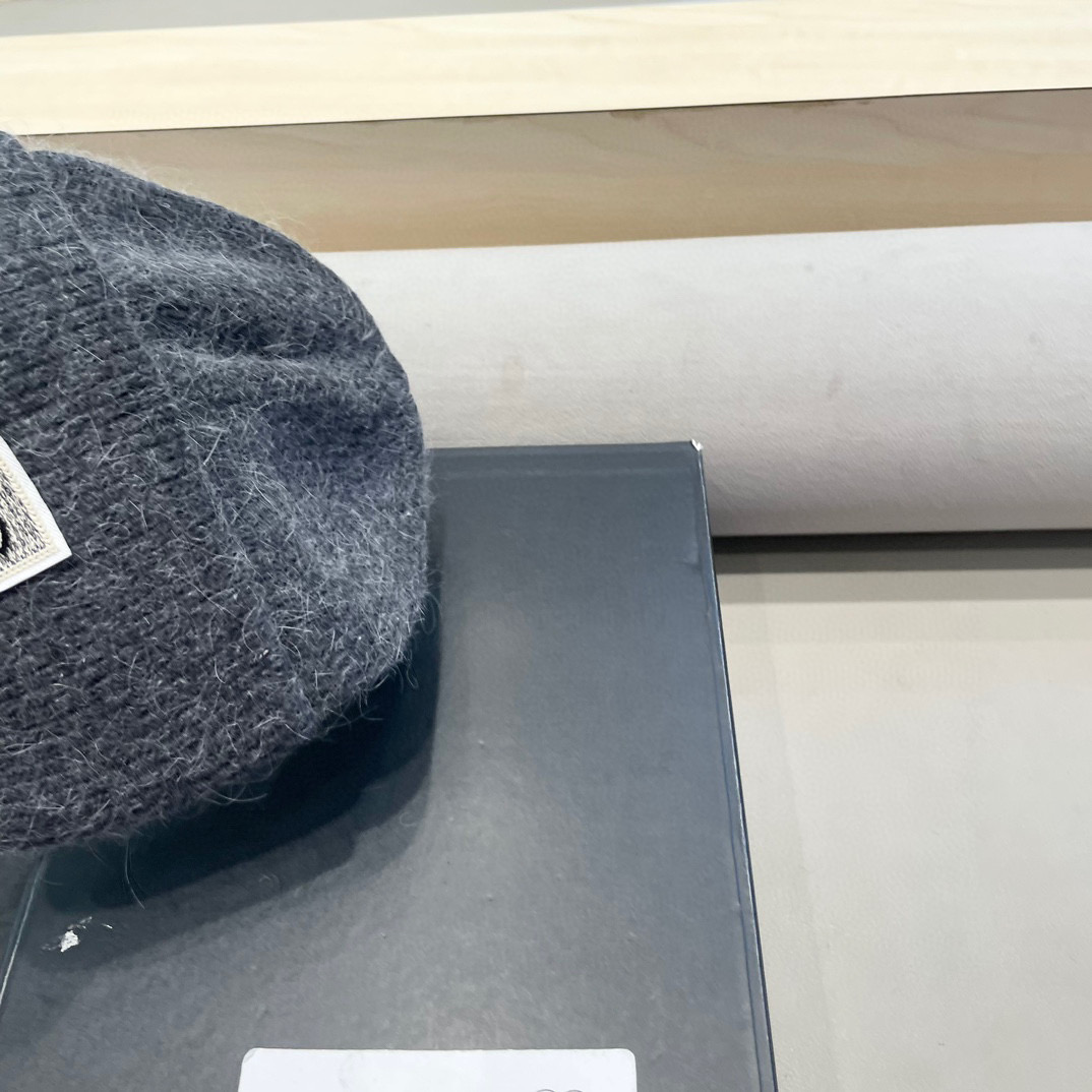 Chanel韩国出口定制~青苹果兔毛针织帽女冬季保暖护耳包头帽薄荷绿冷帽