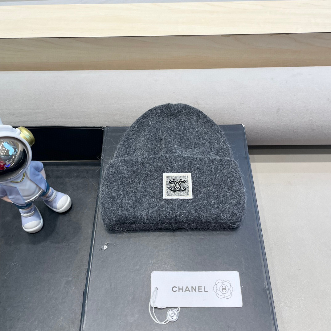 Chanel韩国出口定制~青苹果兔毛针织帽女冬季保暖护耳包头帽薄荷绿冷帽