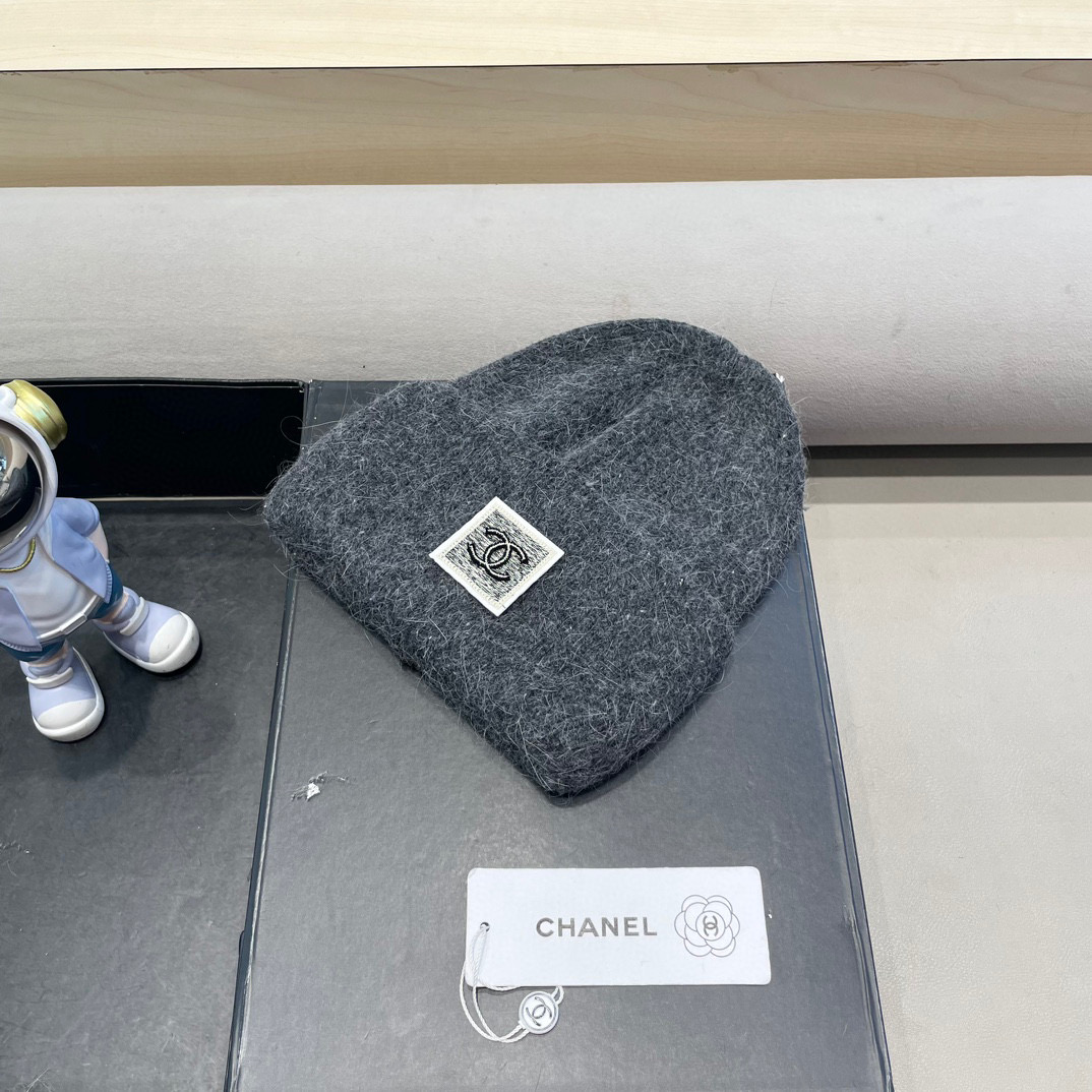 Chanel韩国出口定制~青苹果兔毛针织帽女冬季保暖护耳包头帽薄荷绿冷帽