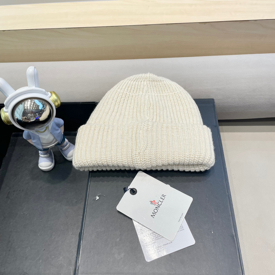 moncler 秋冬季新款韩版简约百搭针织帽子女防寒保暖护耳时尚毛线帽