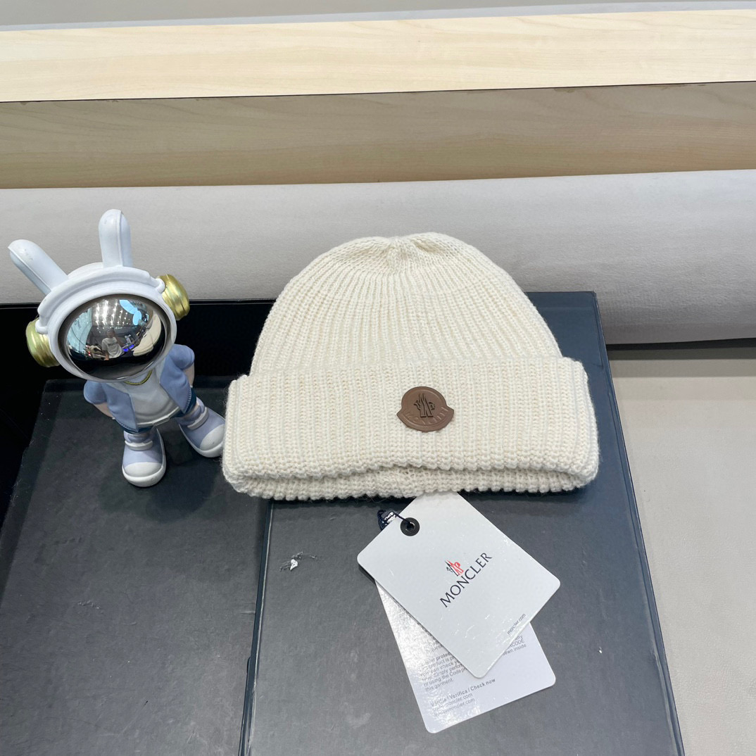moncler 秋冬季新款韩版简约百搭针织帽子女防寒保暖护耳时尚毛线帽