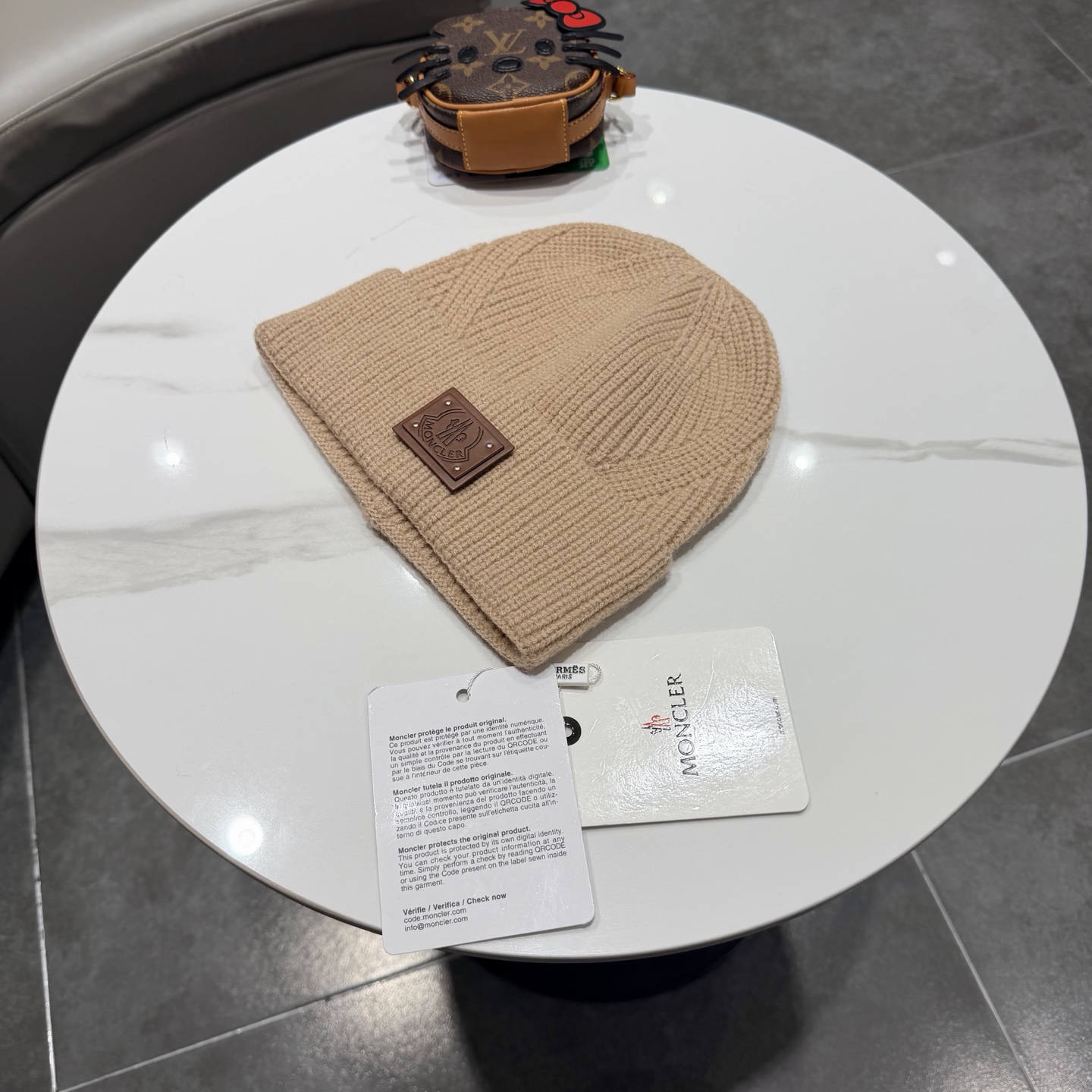 蒙口针织帽MONCLER毛线帽👍质量非常柔软舒服，保暖又时尚，简约大气，百搭款