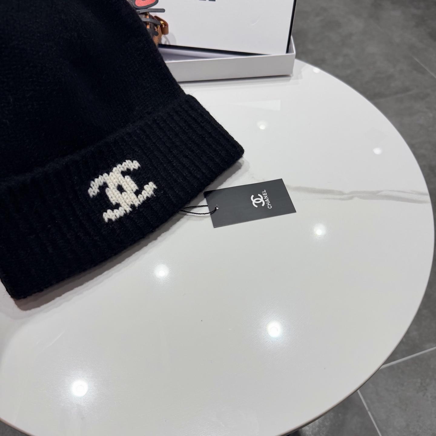 Chanel官网品质香奈儿秋冬网红时尚博主推荐款毛线帽，小红书爆款，手感超柔软舒适的针织线帽，弹性极佳！