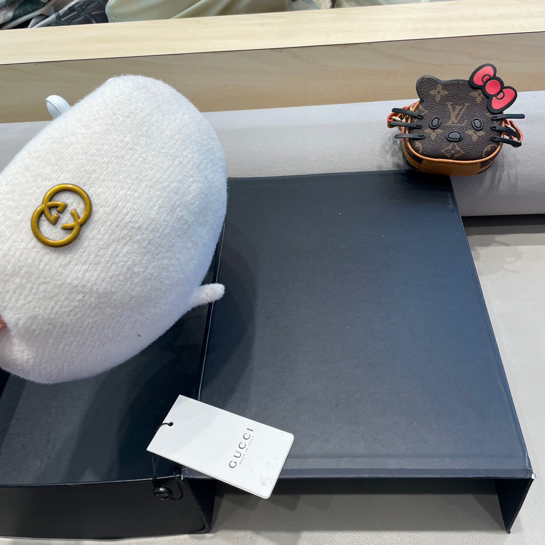 GUCCI古奇贝雷帽女秋冬韩版日系百搭纯色针织文艺画家帽南瓜帽蓓蕾帽子