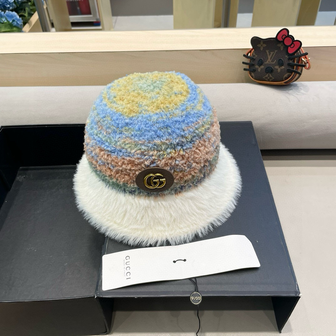 GUCCI古奇彩色渔夫帽秋冬新款女显脸小保暖针织毛线盆帽休闲毛绒水桶帽