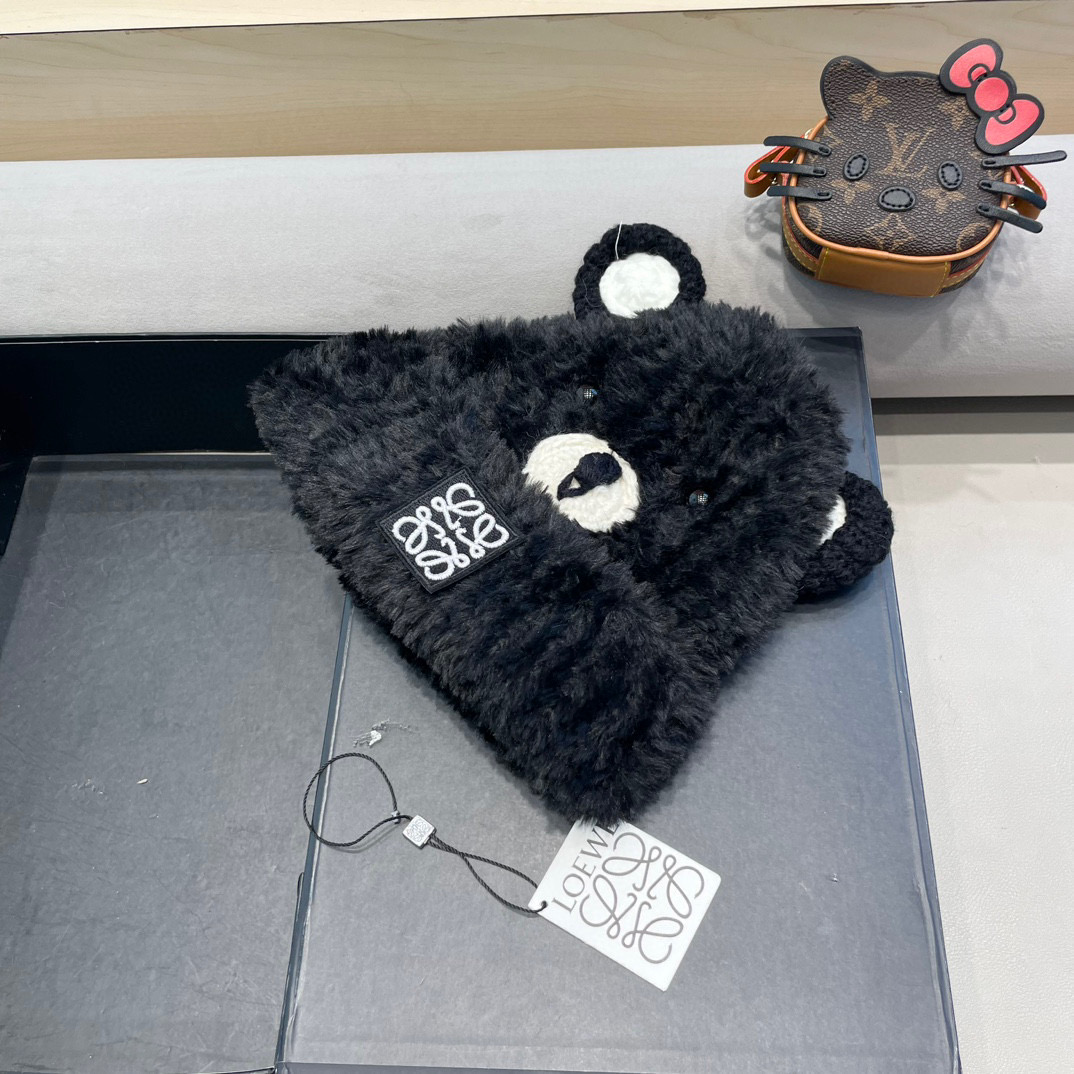 LOEWE 罗意威可爱小熊白色针织帽大头围保暖冬季百搭护耳毛线帽显脸小加厚防寒