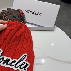 高版本!!!蒙口MONCLER高品质针织兔羊毛毛线帽 超经典不过时的一款秋冬冷帽🥶 懂货的小姐姐必入款,帽型质量市场都有 高版本!!!蒙口MONCLER高品质针织兔羊毛毛线帽 超经典不过时的一款秋冬冷帽🥶 懂货的小姐姐必入款,帽型质量市场都有