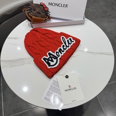 高版本!!!蒙口MONCLER高品质针织兔羊毛毛线帽 超经典不过时的一款秋冬冷帽🥶 懂货的小姐姐必入款,帽型质量市场都有 高版本!!!蒙口MONCLER高品质针织兔羊毛毛线帽 超经典不过时的一款秋冬冷帽🥶 懂货的小姐姐必入款,帽型质量市场都有