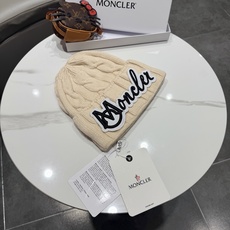 高版本!!!蒙口MONCLER高品质针织兔羊毛毛线帽 超经典不过时的一款秋冬冷帽🥶 懂货的小姐姐必入款,帽型质量市场都有 高版本!!!蒙口MONCLER高品质针织兔羊毛毛线帽 超经典不过时的一款秋冬冷帽🥶 懂货的小姐姐必入款,帽型质量市场都有