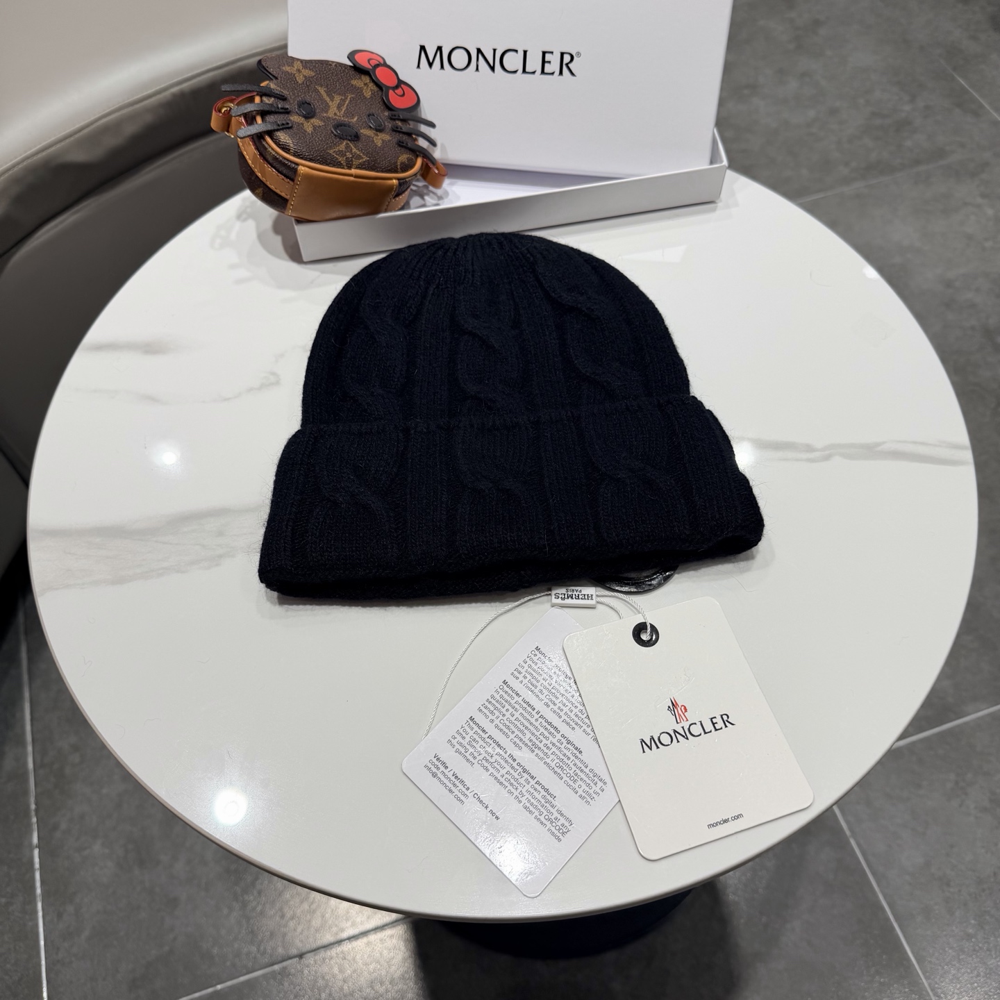 高版本！！！蒙口MONCLER高品质针织兔羊毛毛线帽 超经典不过时的一款秋冬冷帽🥶 懂货的小姐姐必入款，帽型质量市场都有