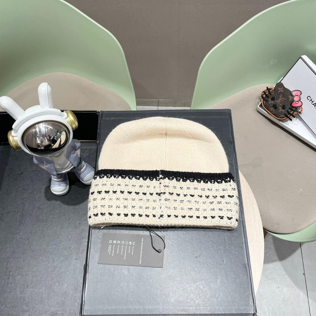 Chanel韩国韩版新款小香风帽子针织百搭秋冬字母毛线帽冷帽保暖护耳时尚